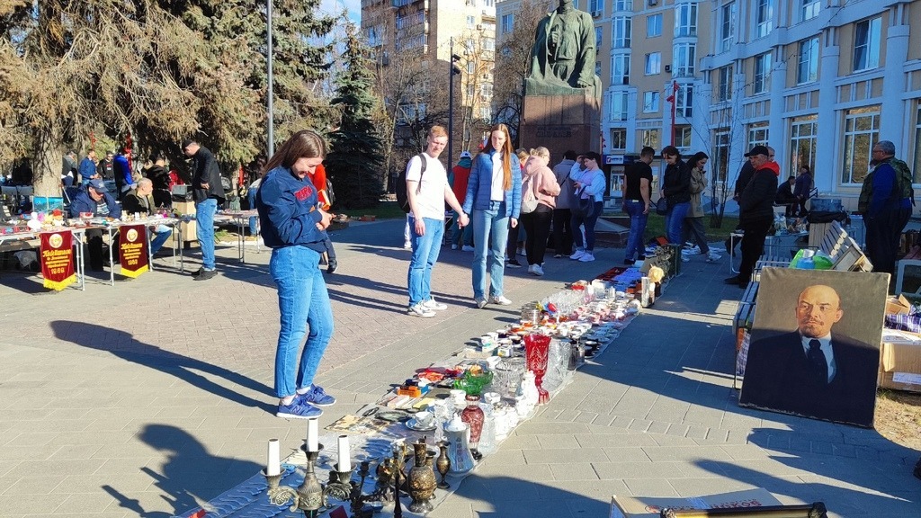 Блошиный рынок в Советском районе закрыли для проведения благоустройства
