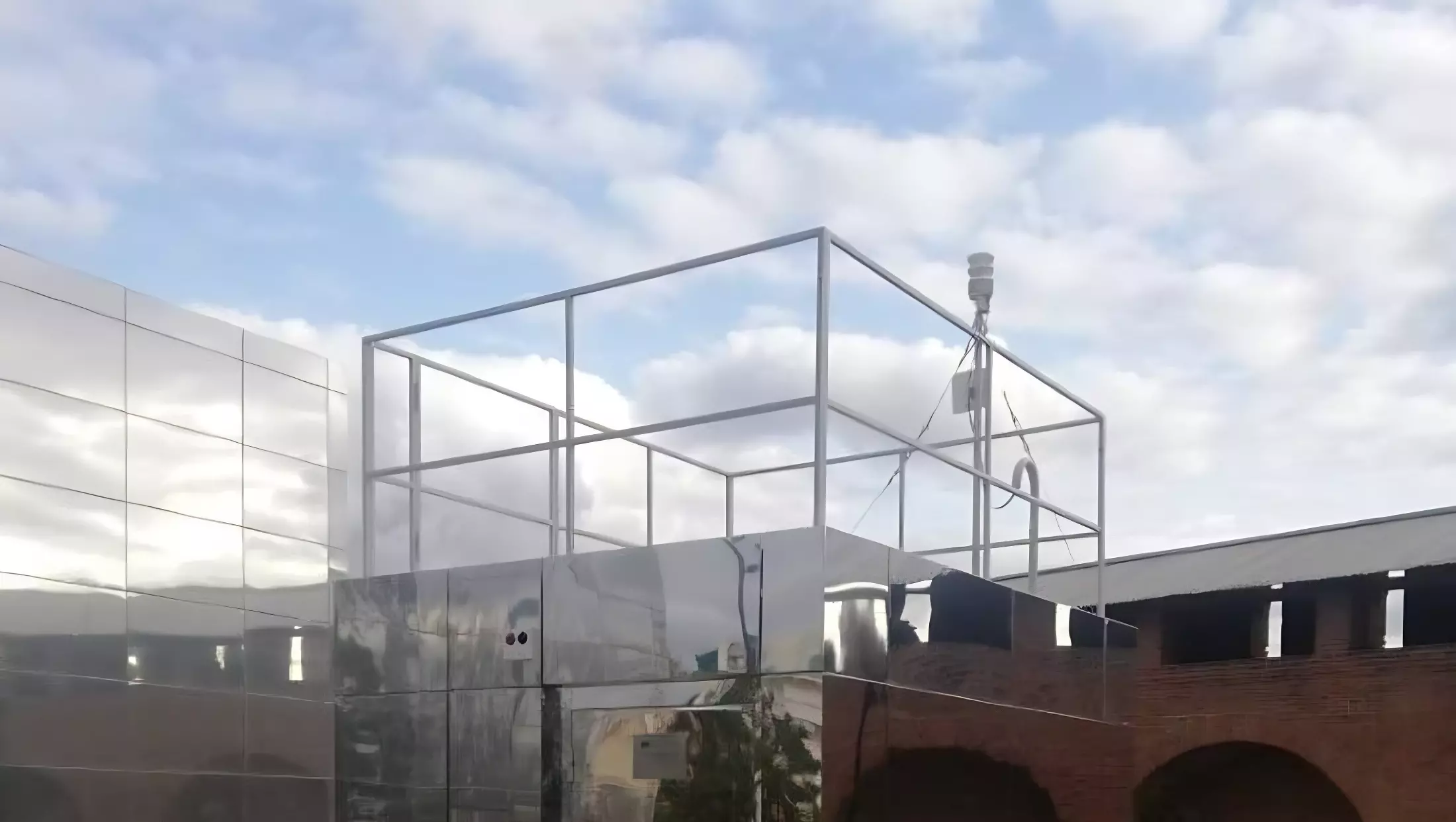 Пост контроля загрязнения воздуха в нижегородском кремле 