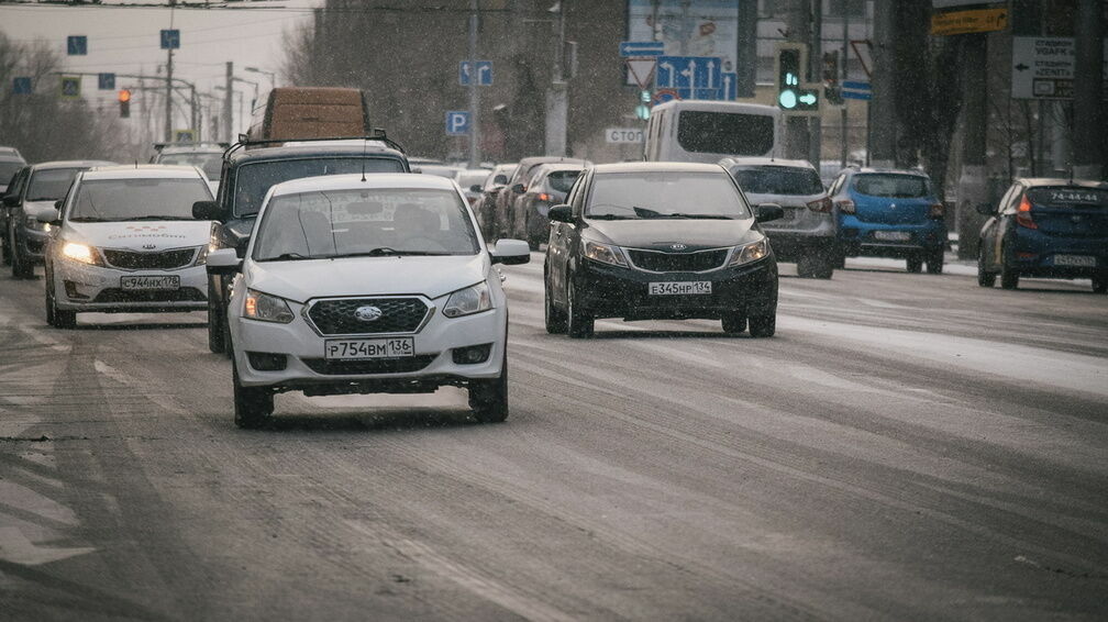 Нижегородцев призывают к осторожности на дорогах из-за заморозков