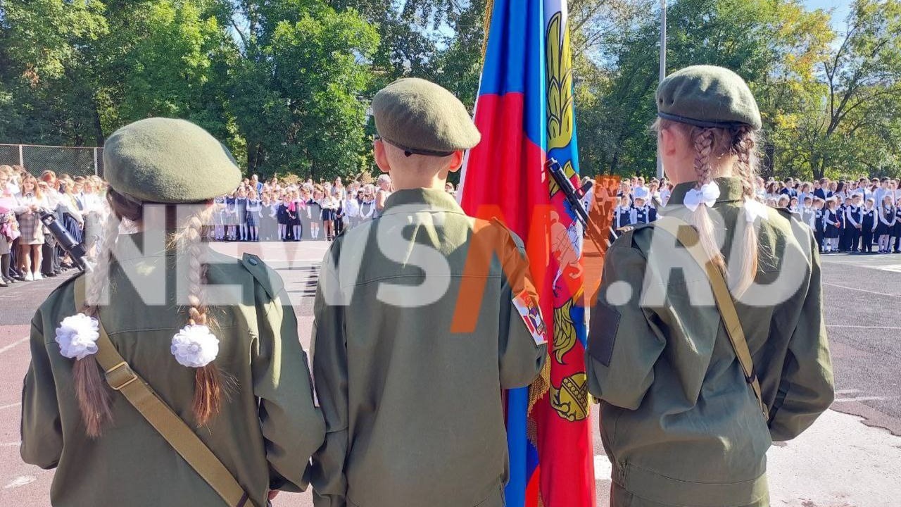 Нижегородцы высказались о детях в военной форме на 1 сентября