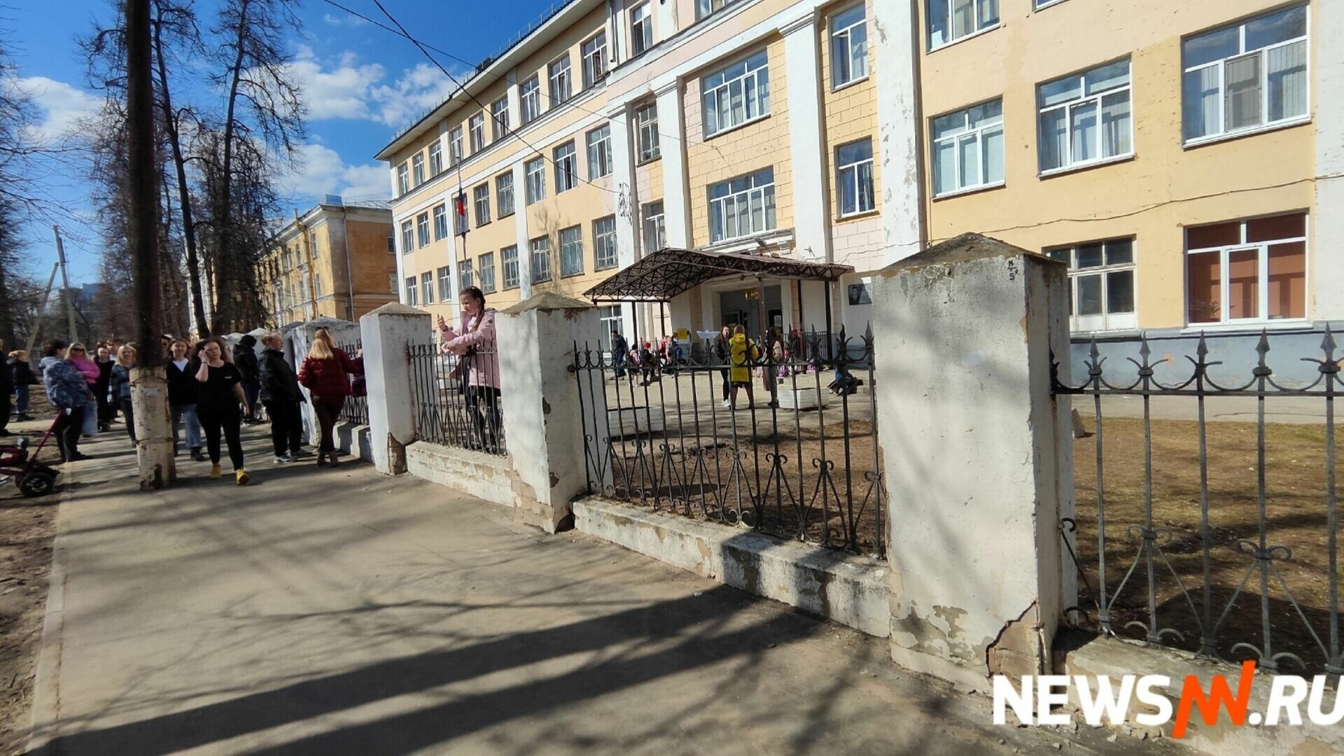 Еще три школы эвакуировали в Нижнем Новгороде 18 апреля