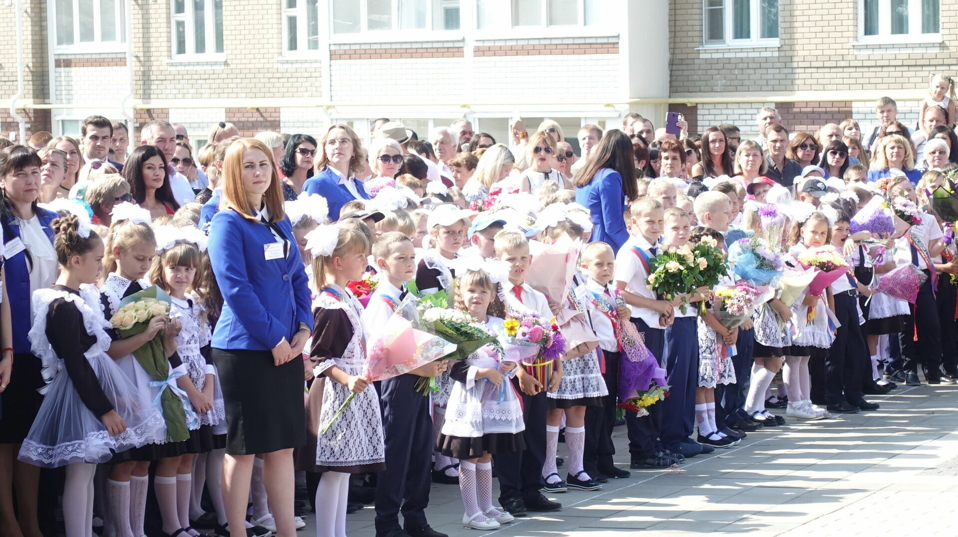 Массовые мероприятия разрешили проводить в нижегородских школах