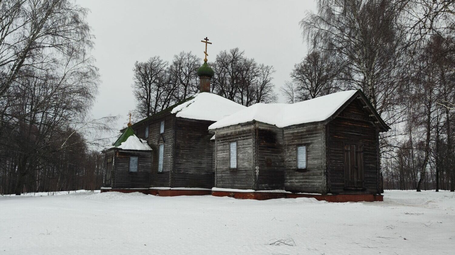 Деревянная церковь в честь Александра Невского в имении Пушкиных