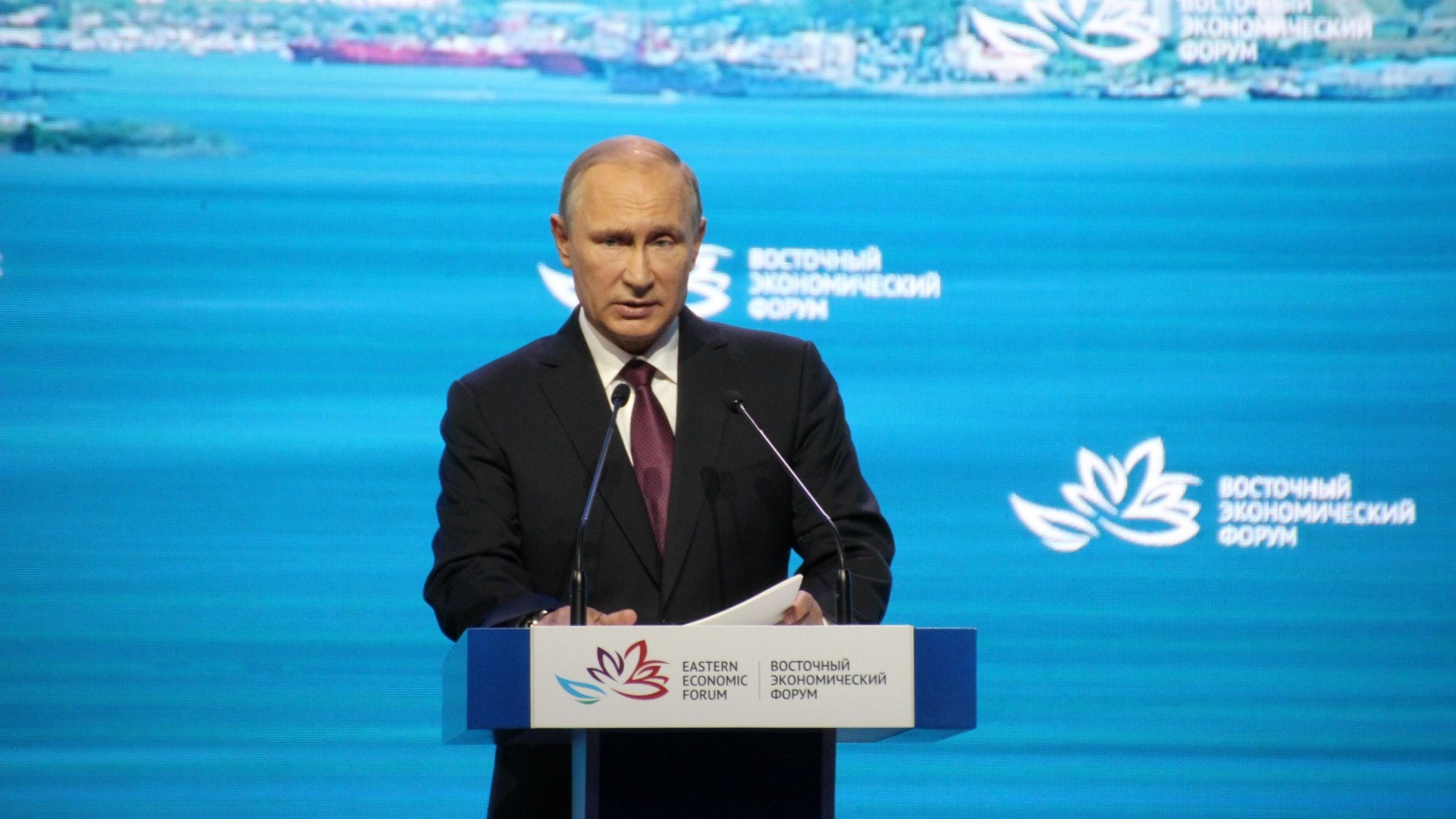 Путин пригрозил Украине ответом за теракт на Крымском мосту