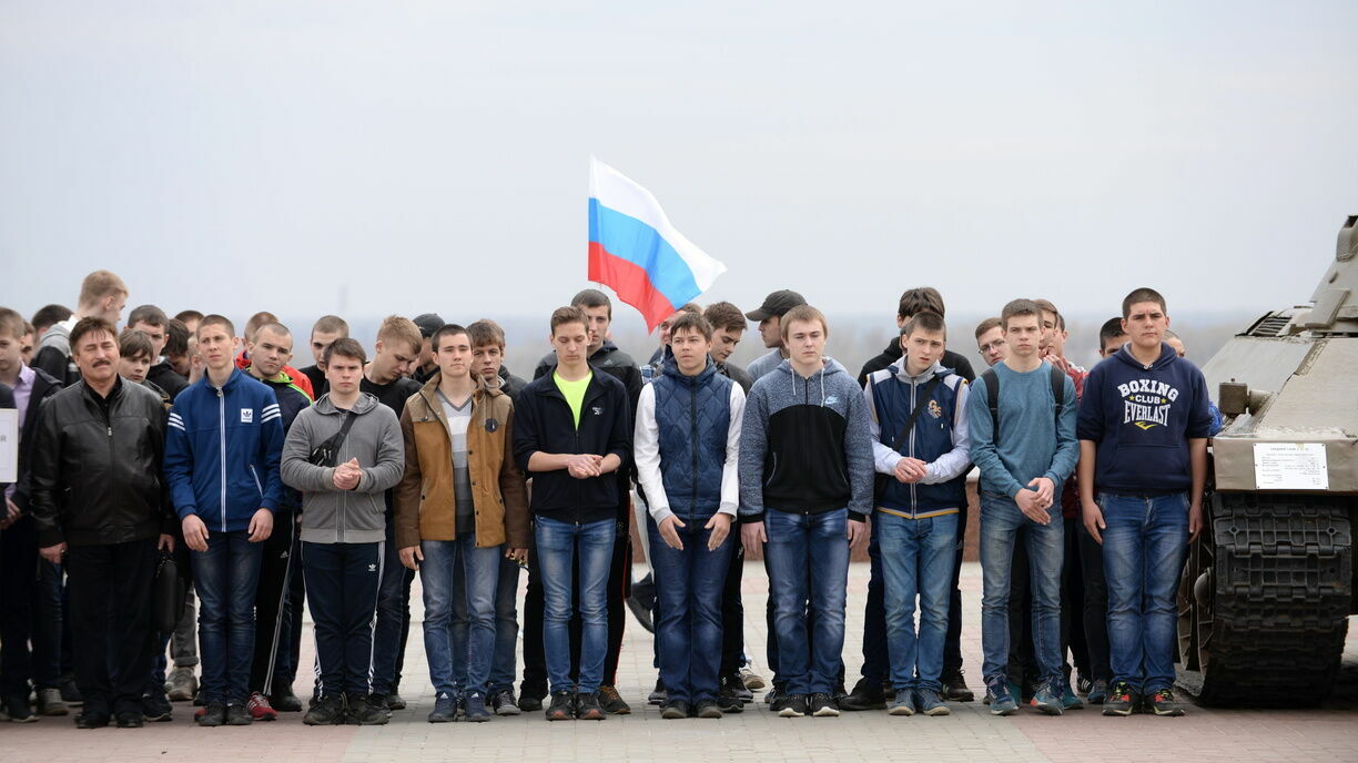 Нижегородских школьников отправят на военные сборы