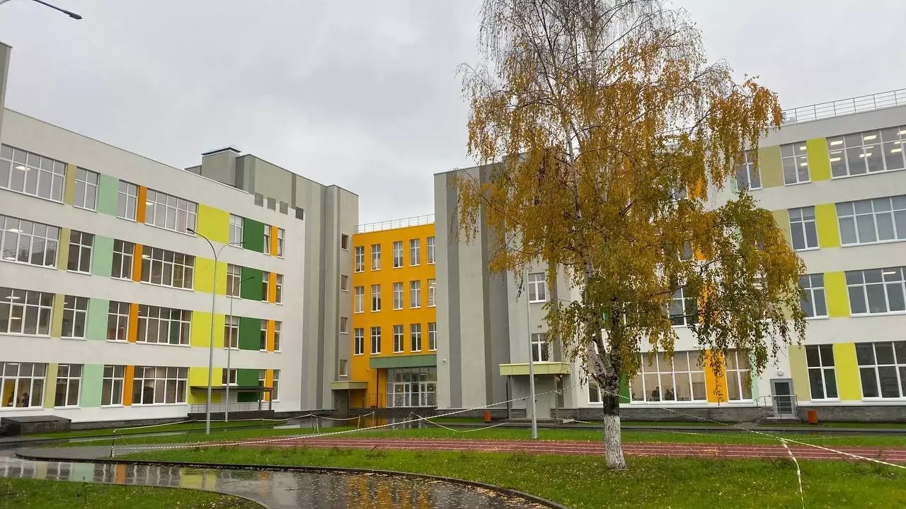 Строительство трех школ завершено в Нижегородской области