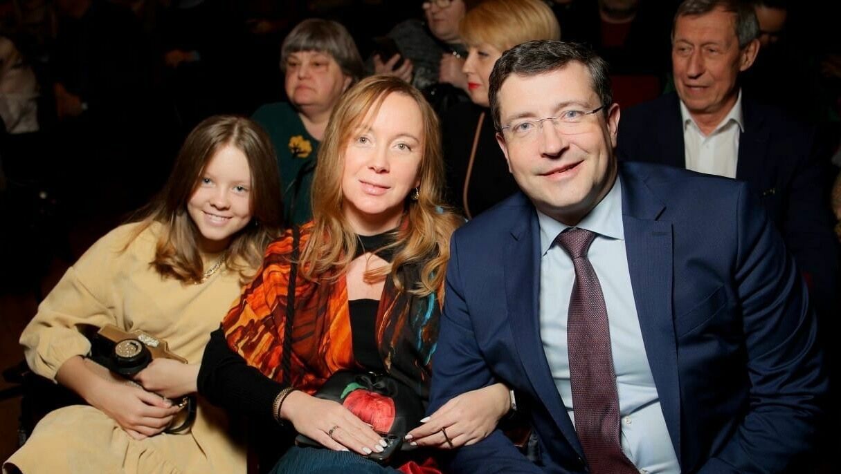 Никитин вместе с супругой посетили театр оперы и балета в Нижнем Новгороде