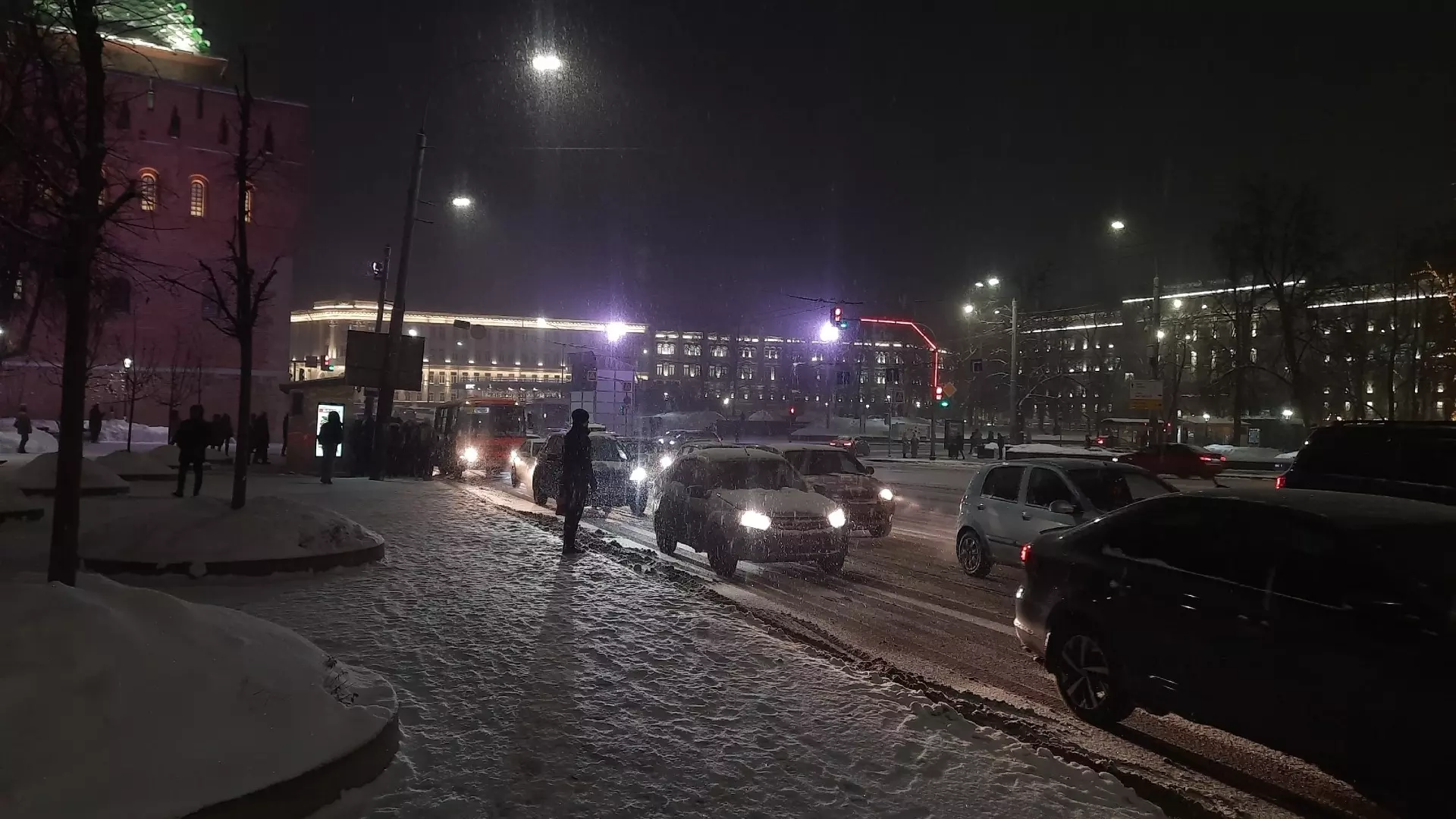 Пробки в восемь баллов образовались в Нижнем Новгороде 12 января