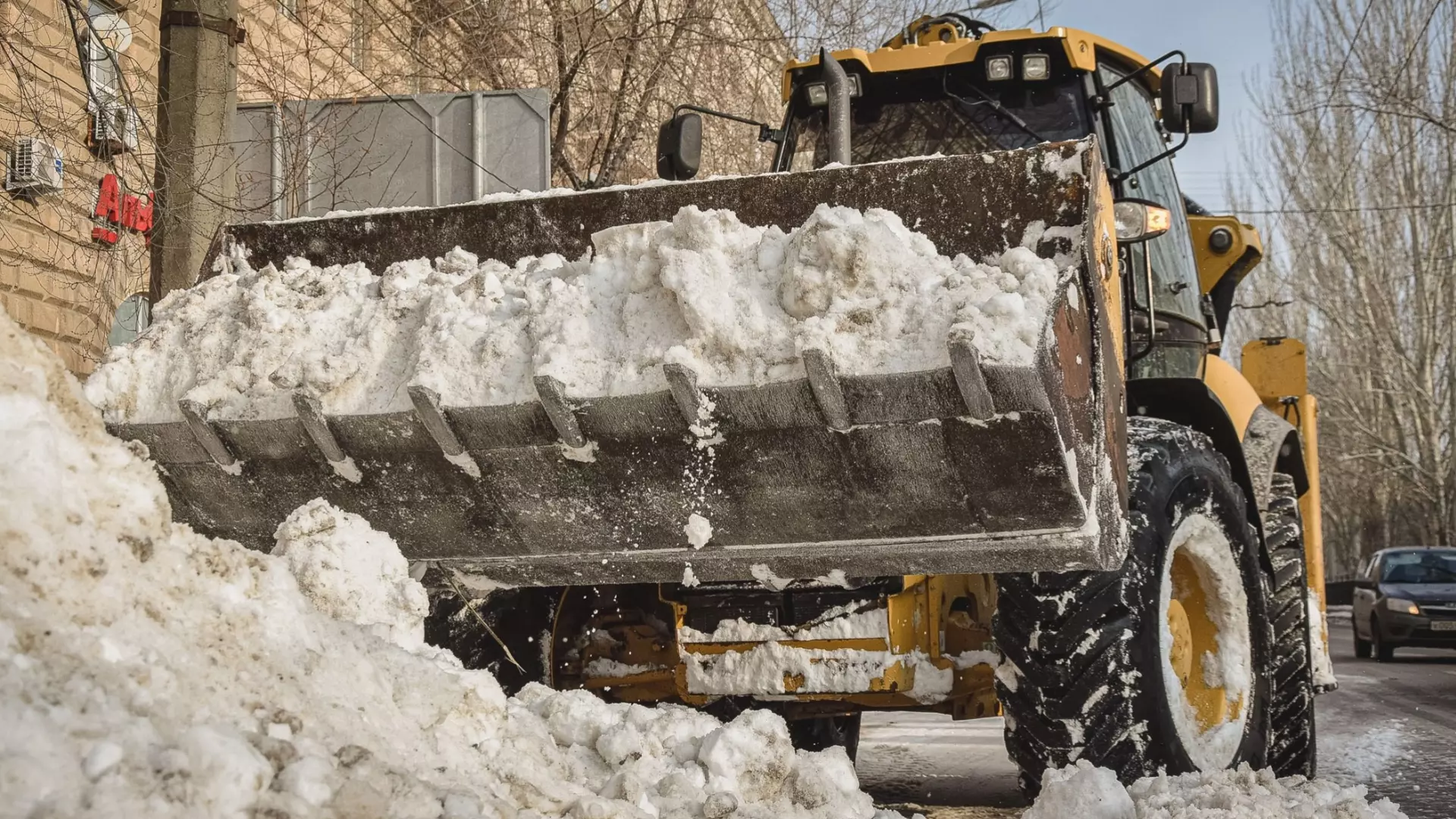 С 50 улиц Нижнего Новгорода вывезут снег