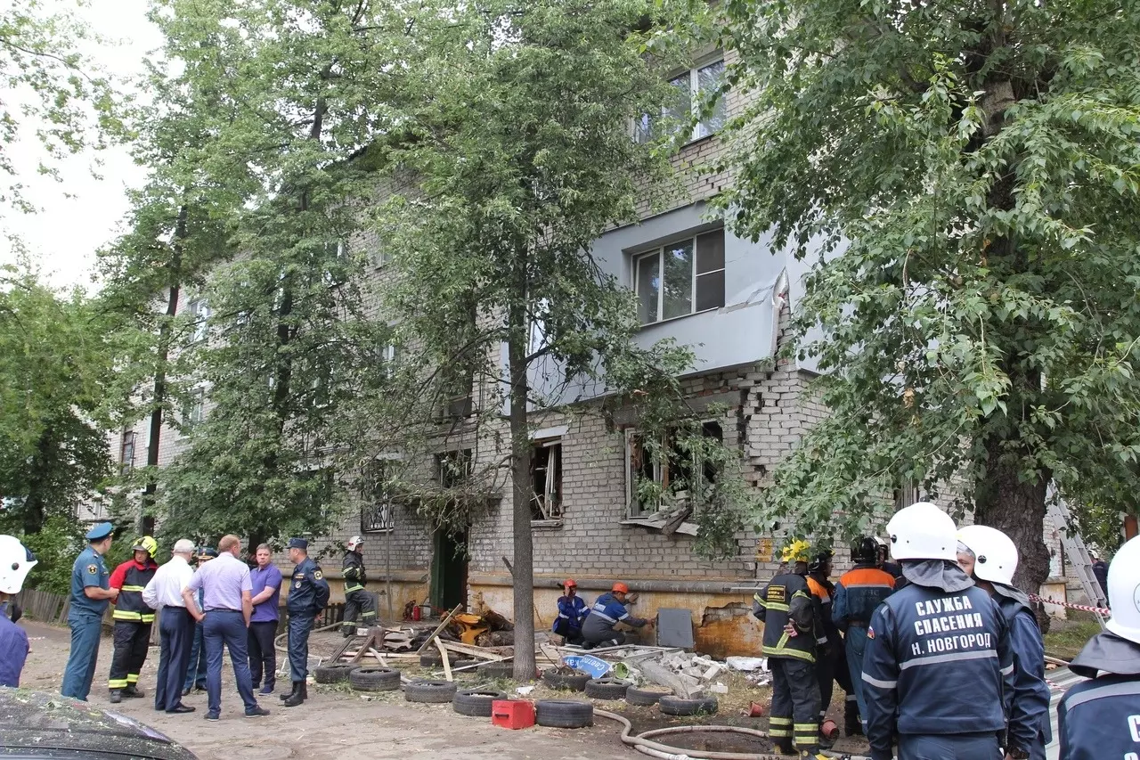 Взрыв газа в доме №16 по Светлоярской улице в Сормове