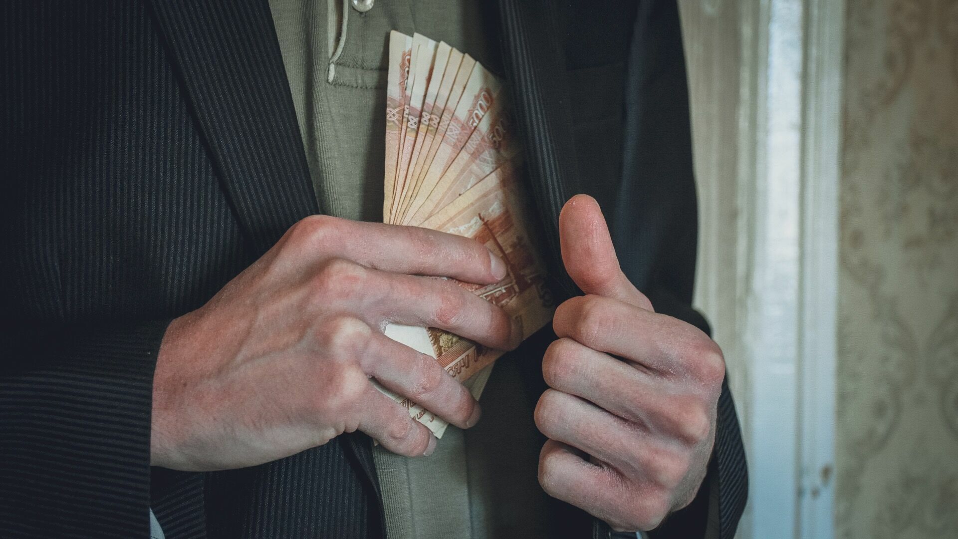 Нижегородский слесарь выиграл в лотерею миллиард рублей 