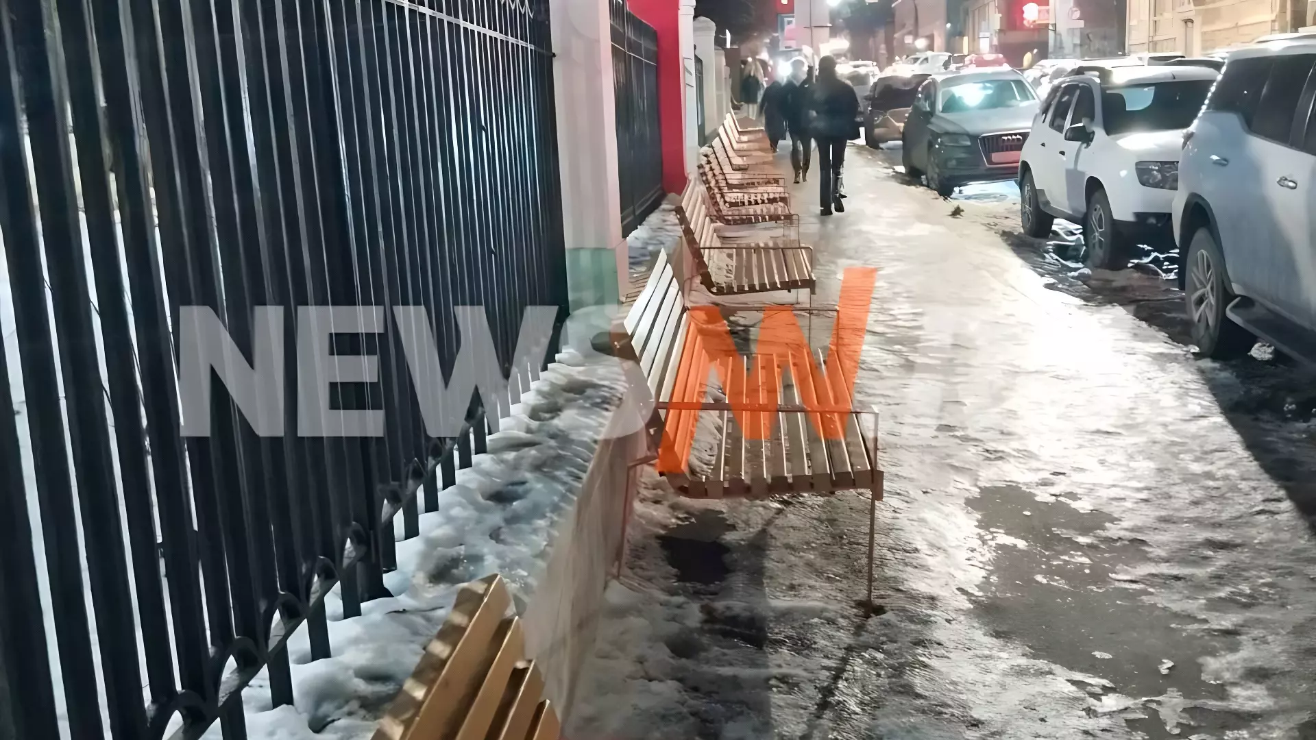 Новые скамейки на улице Алексеевской уберут