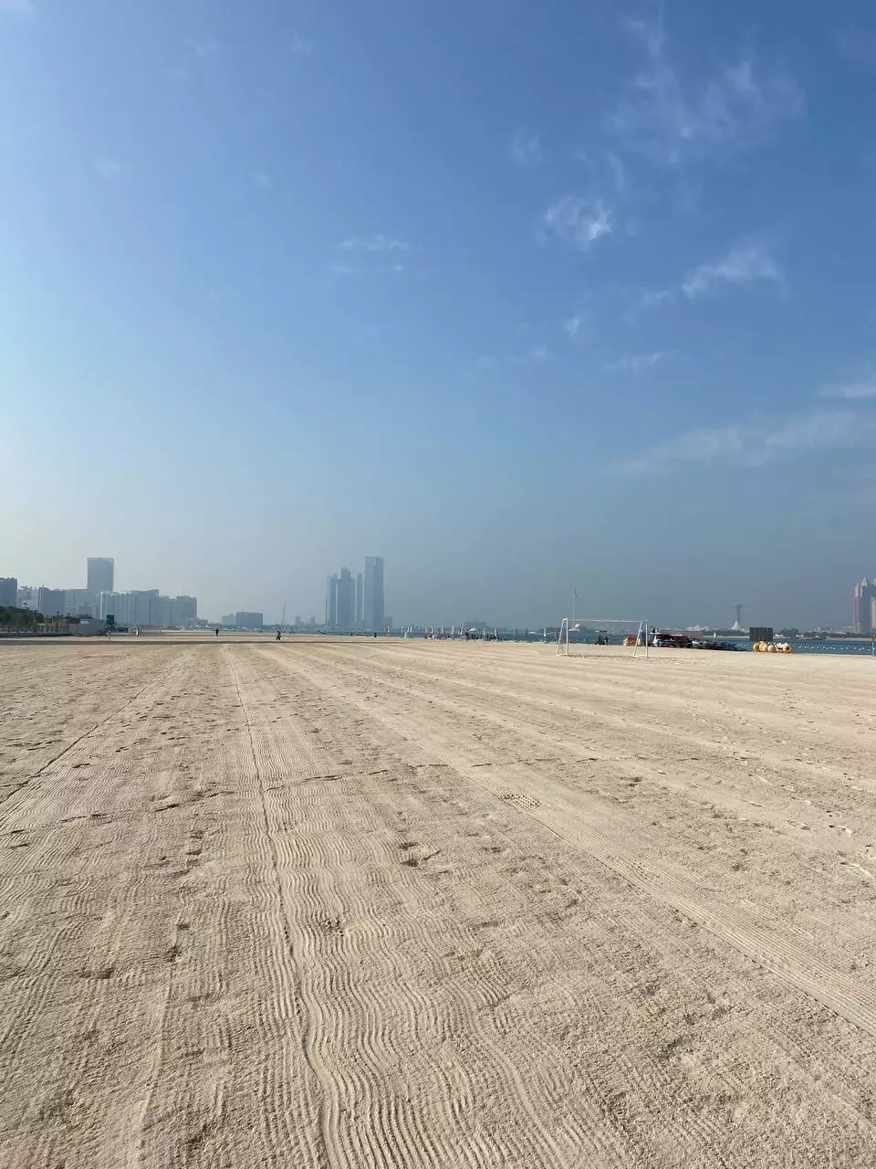 Пляж в Абу-Даби 