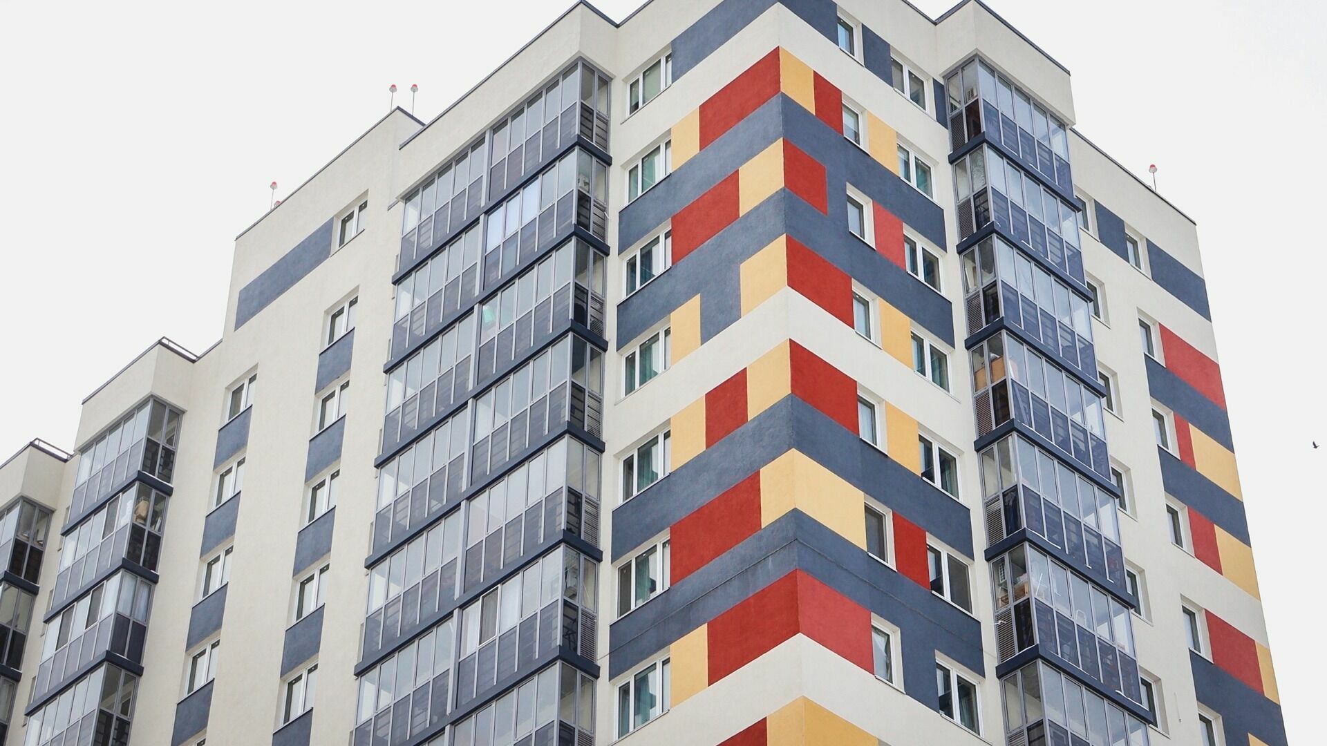 Эксперты объяснили, почему россияне не платят налоги за сдачу квартир