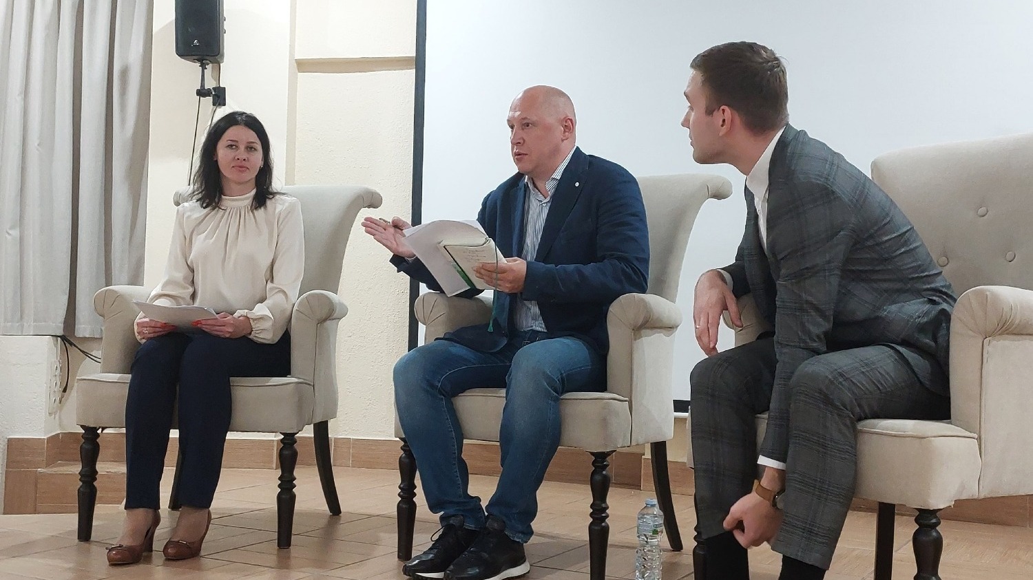 Экс-депутат думы Нижнего Новгорода Евгений Лазарев (в центре) о проблемах бизнеса