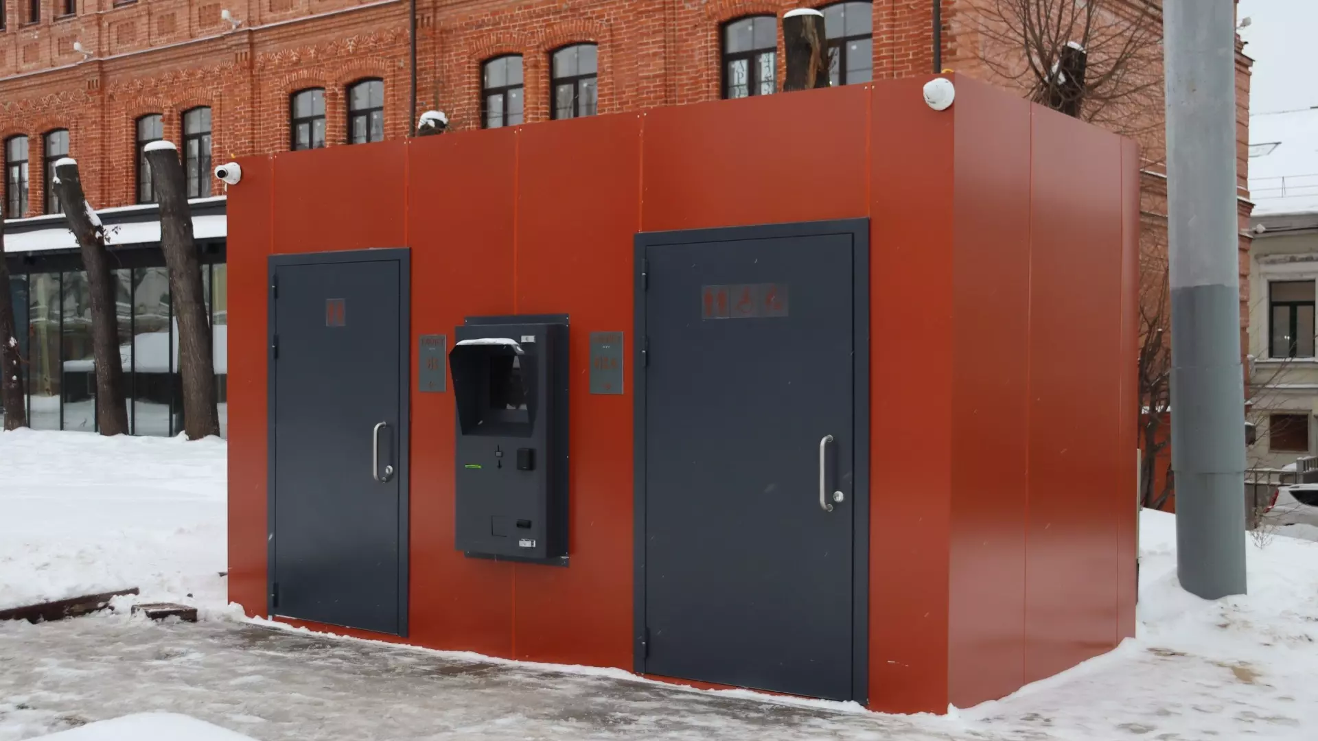 Туалетные модули повышенной комфортности установили в Нижнем Новгороде