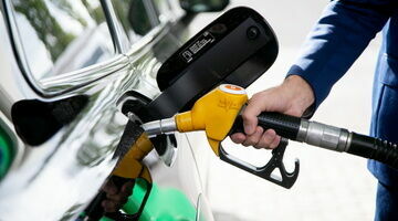 Эксперты спрогнозировали дальнейший рост цен на бензин