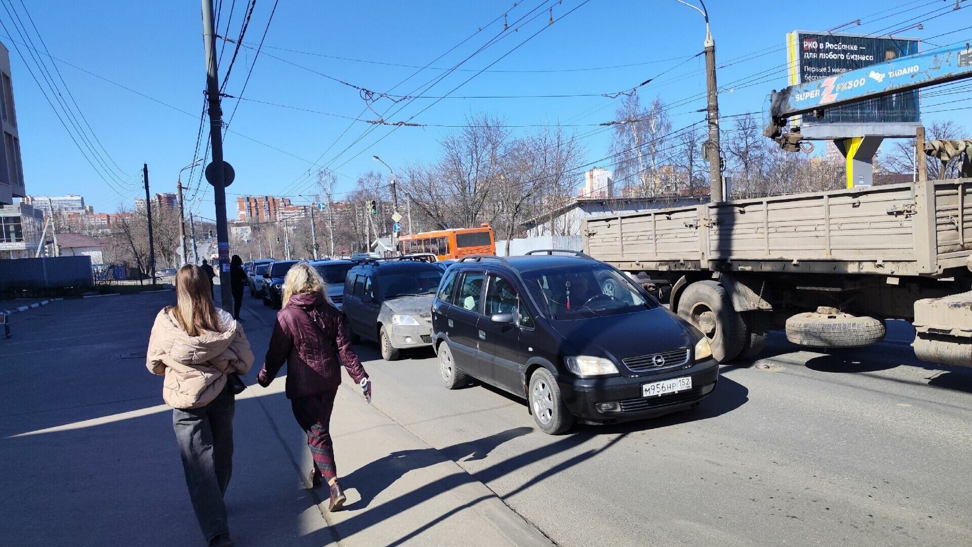 9-балльные пробки сковали Нижний Новгород вечером 14 апреля