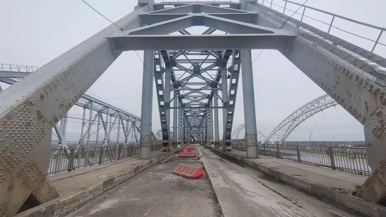 Фотографии с ремонта Борского моста