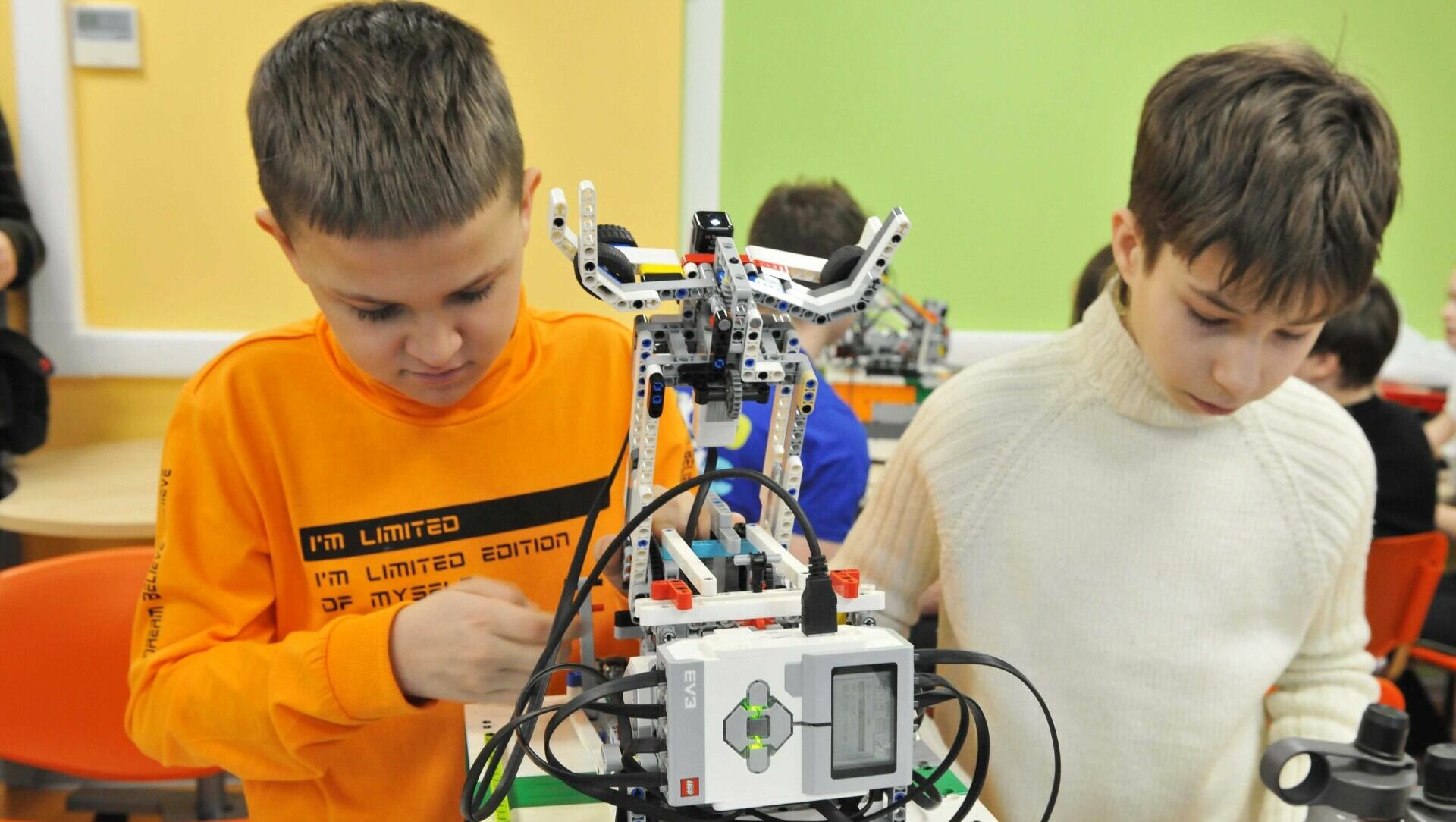 Соревнования юных робототехников прошли в Нижнем Новгороде