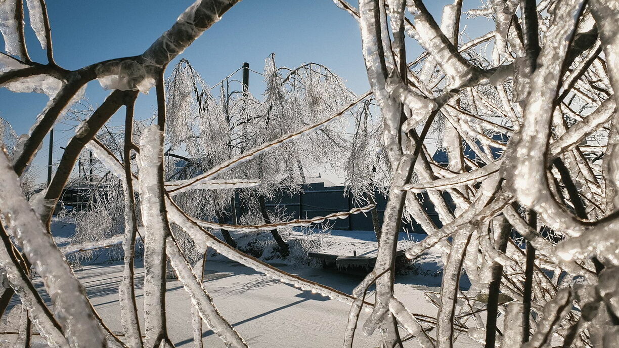 В последний вечер года в Нижегородской области пройдет ледяной дождь