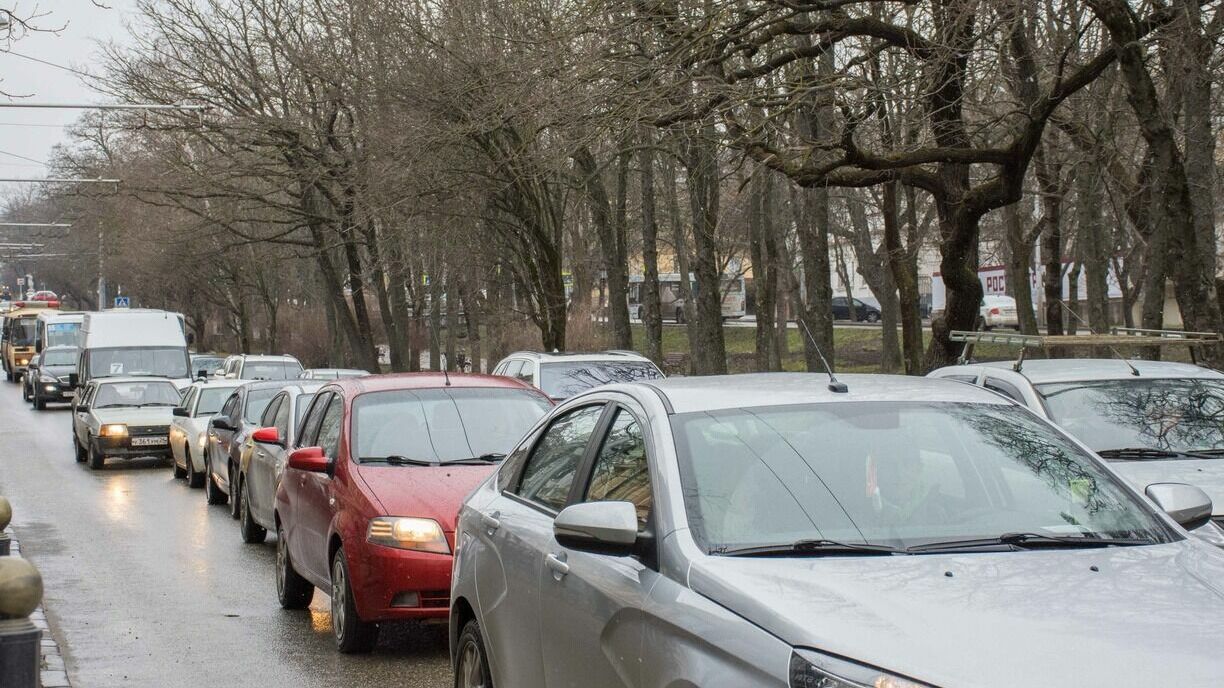 Нижегородцы продолжают жаловаться на пробки в Ольгине