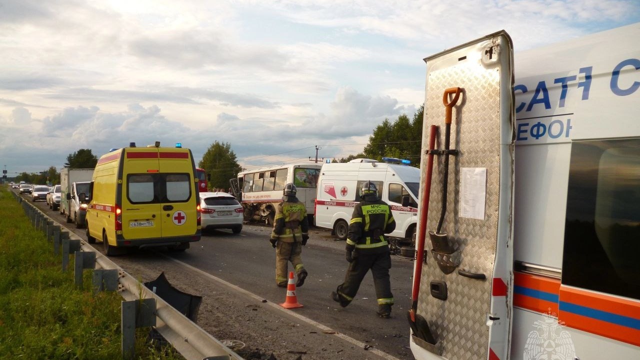 Девять человек пострадали в ДТП с автобусов в Балахнинском округе