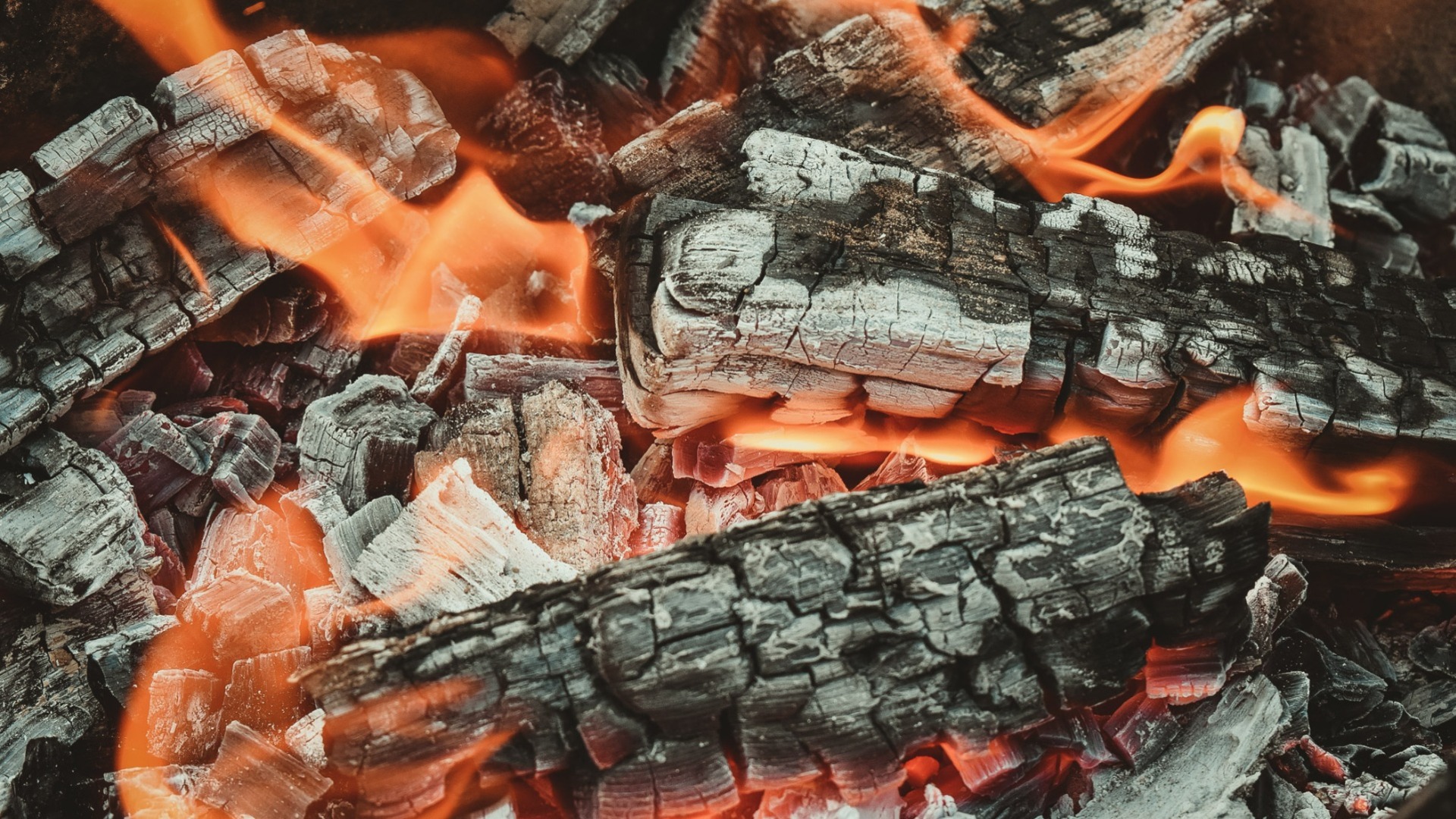 Нижегородский подросток получил серьезные ожоги при попытке разжечь угли для шашлыков
