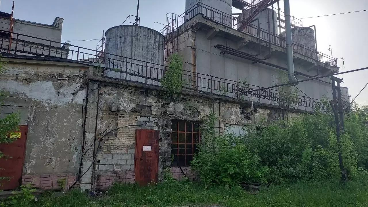 Заброшенный завод «Нефтегаз» в Сормовском районе 