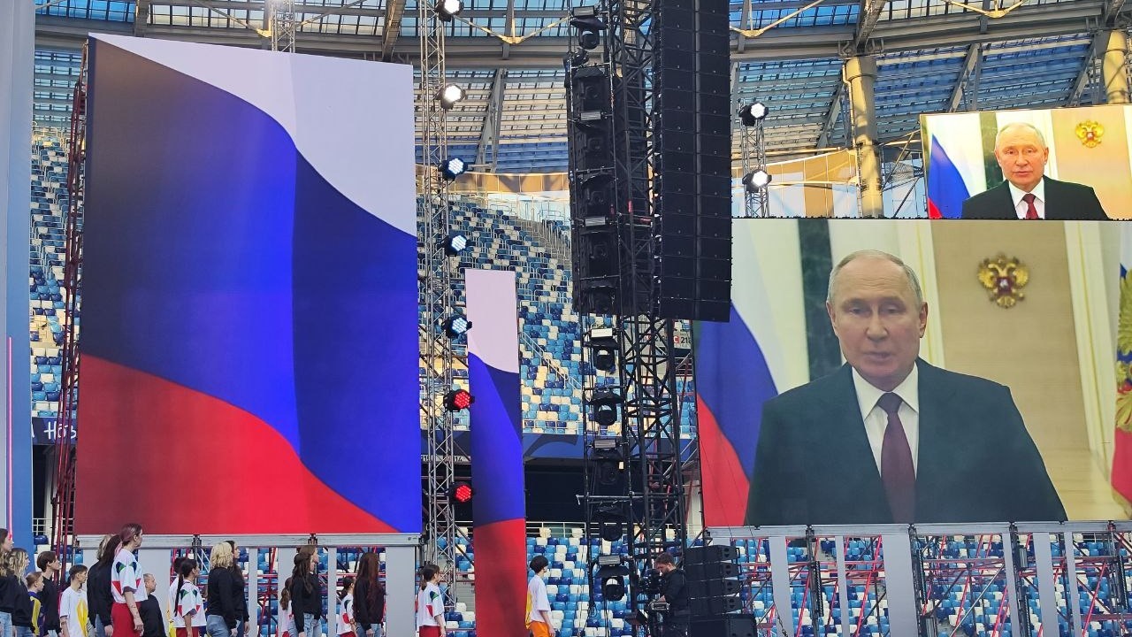 Путин поздравил нижегородцев с Днем молодежи