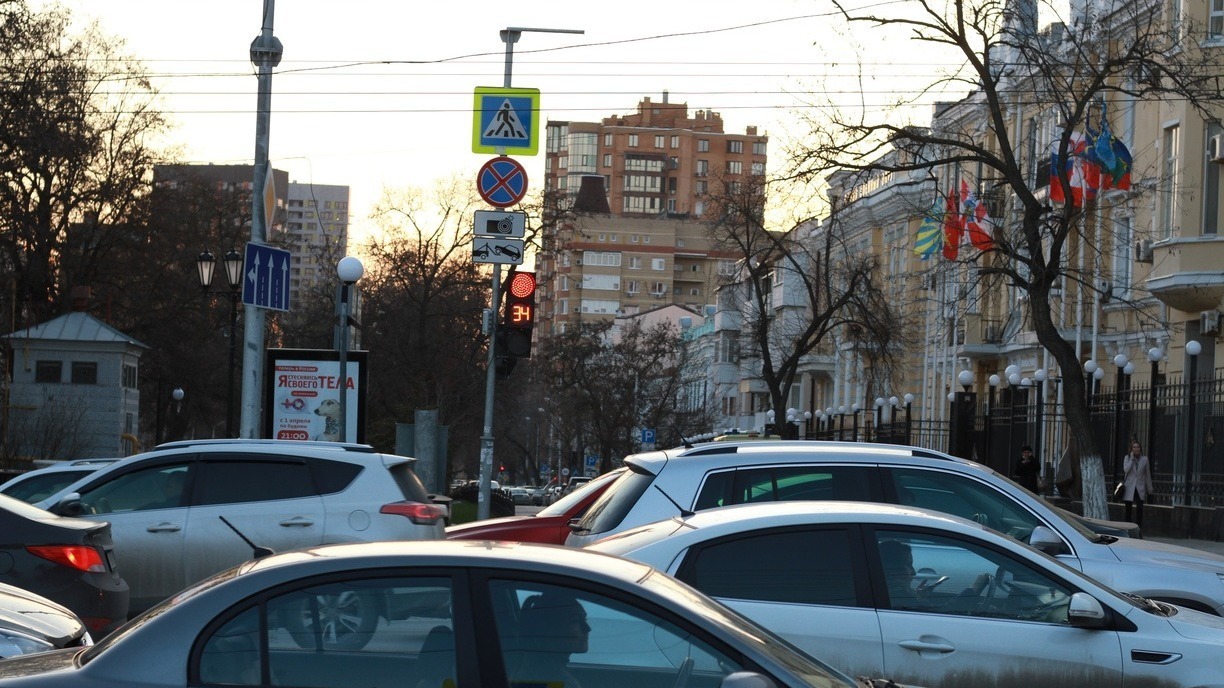 Улицу Пермякова в Нижнем Новгороде частично закрывают до 1 октября