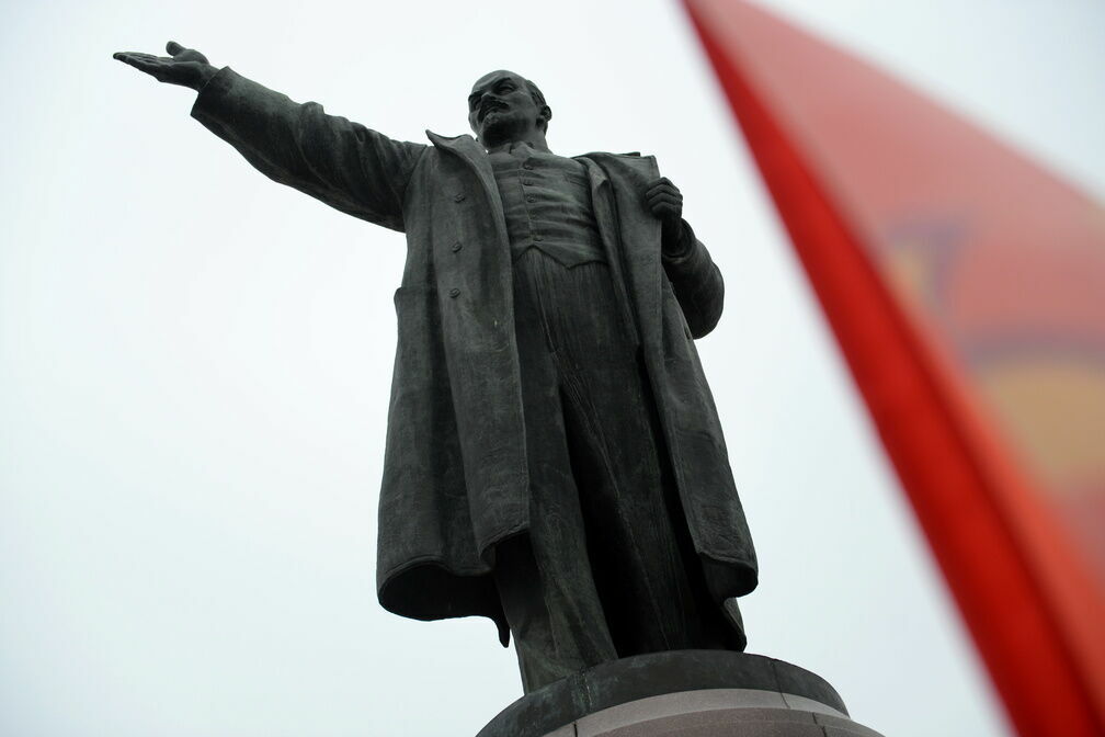 Замурованного Ленина спасали от уничтожения в Балахне
