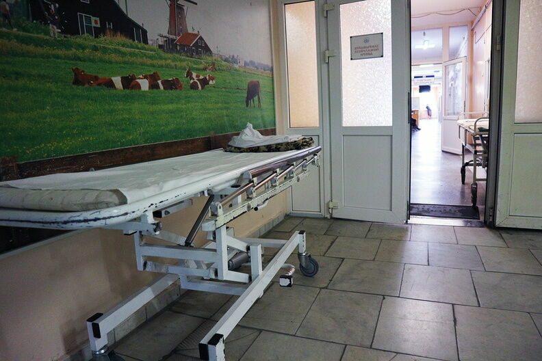 Онкобольной пенсионер умер возле больницы в Павлове