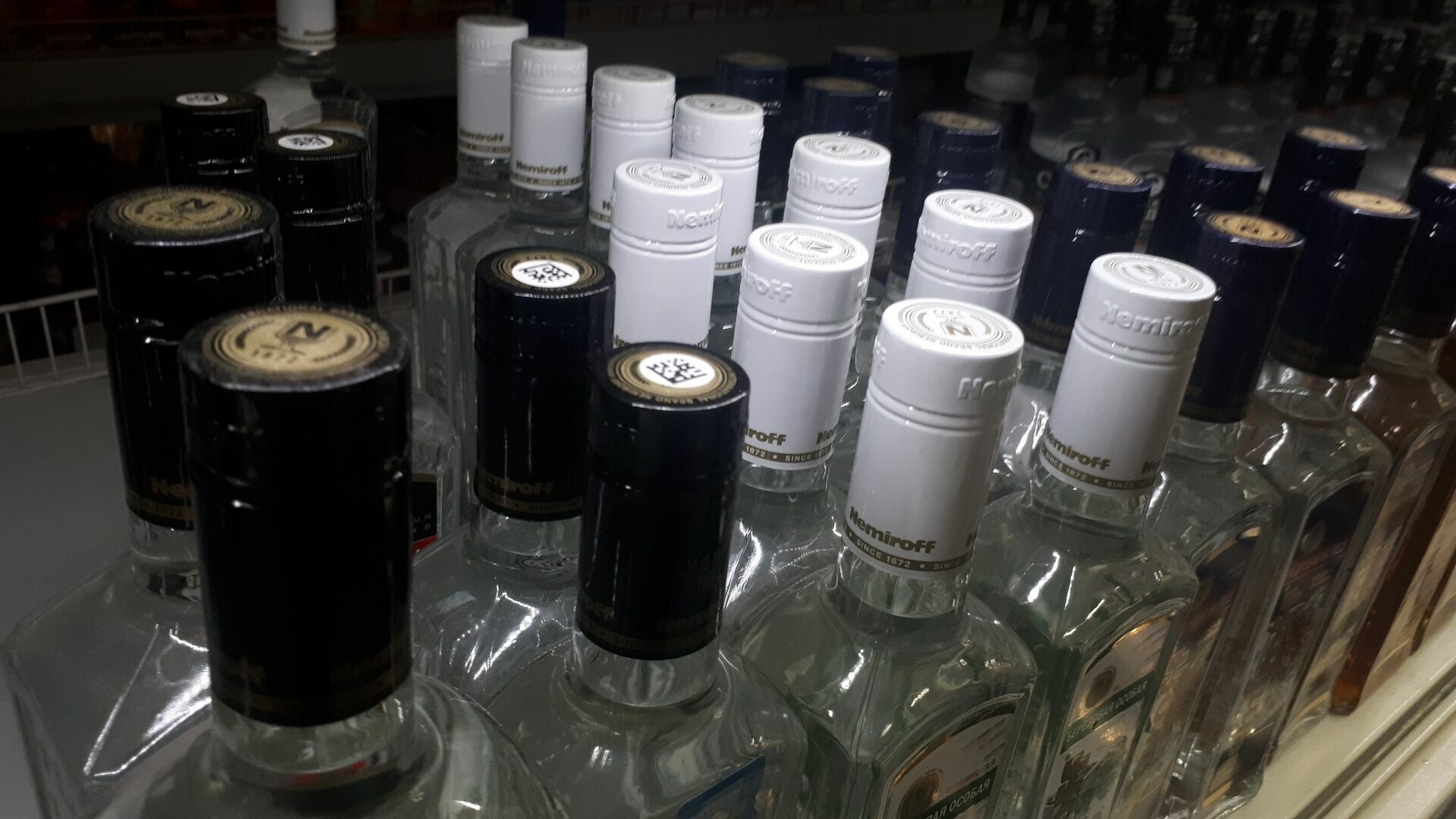 Продажу алкоголя ограничат на Бору в майские праздники