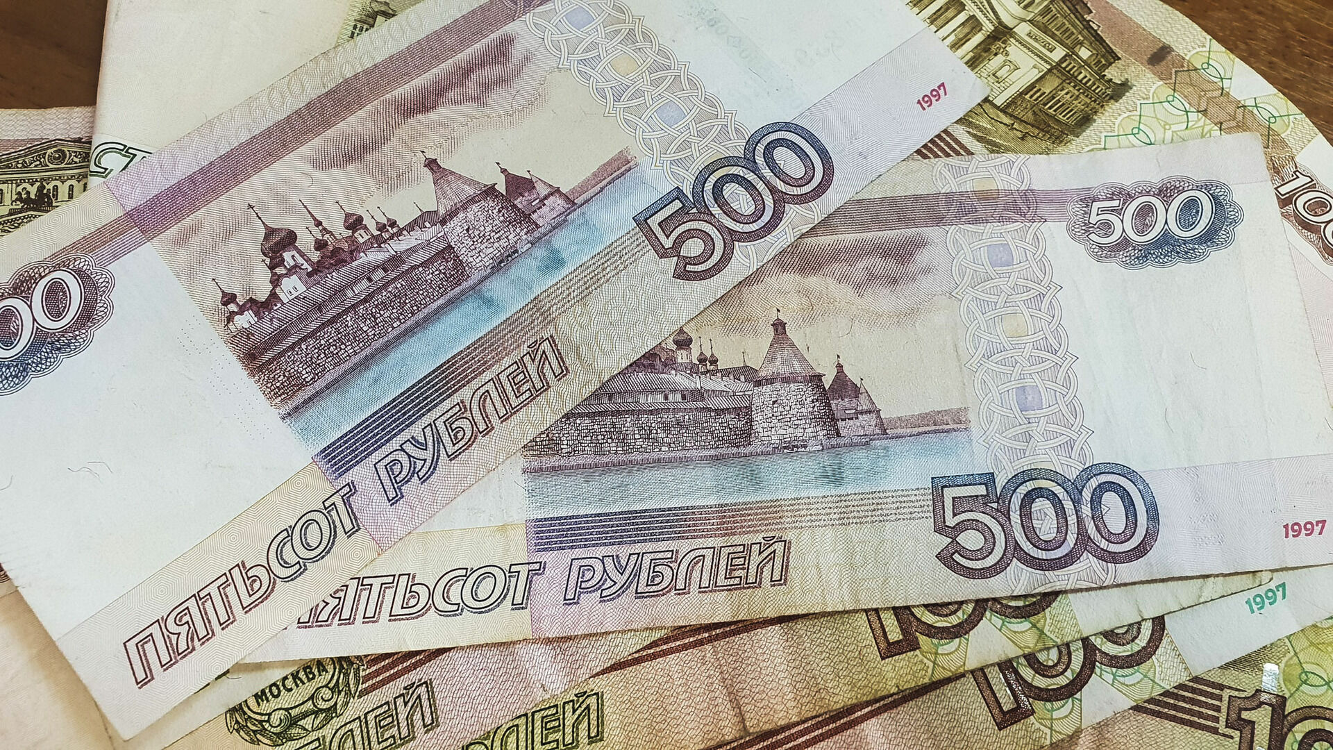 Сколько стоит отказ россиян от выходных
