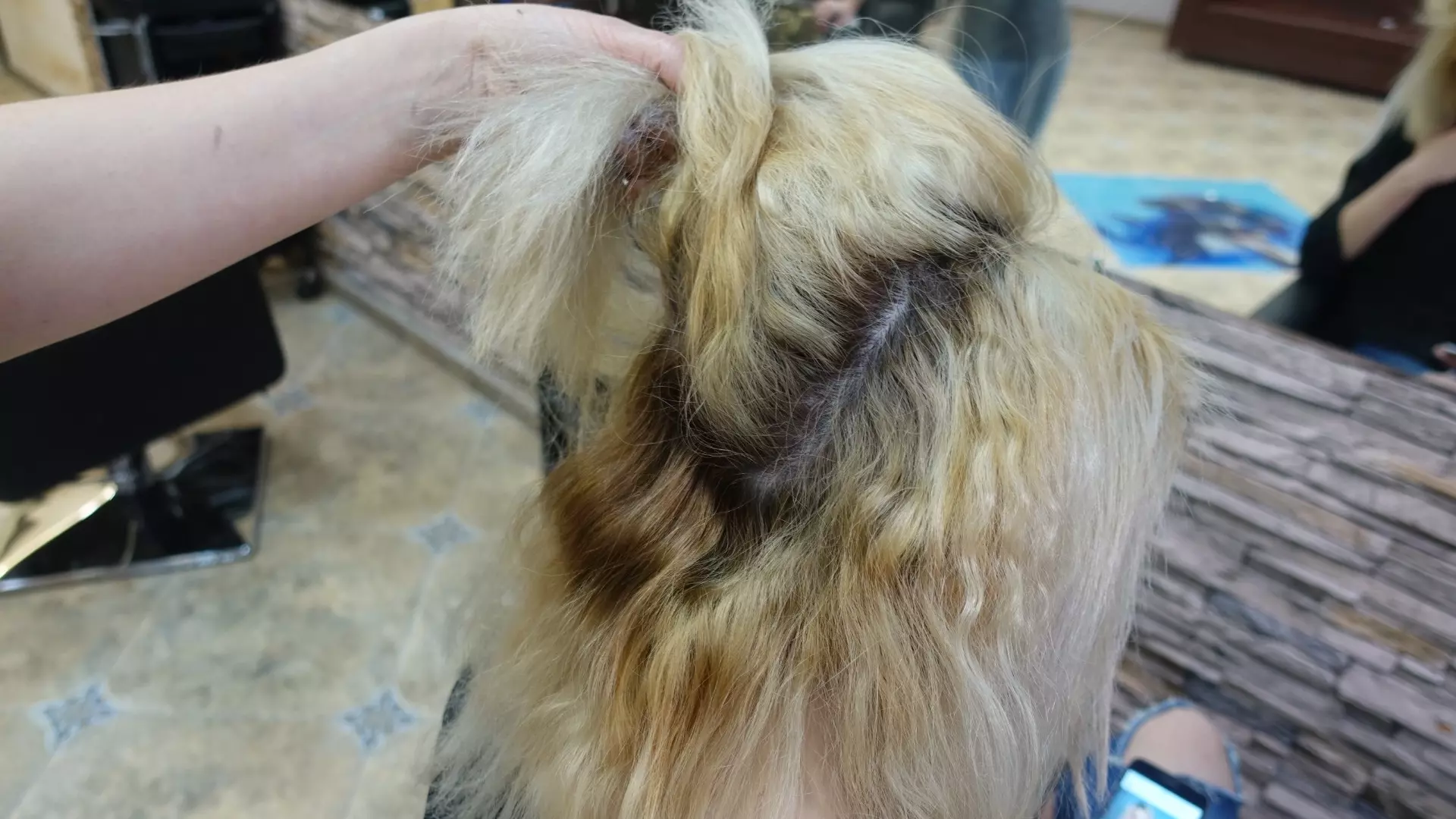 Переболевшие COVID-19 нижегородцы пожаловались на выпадение волос