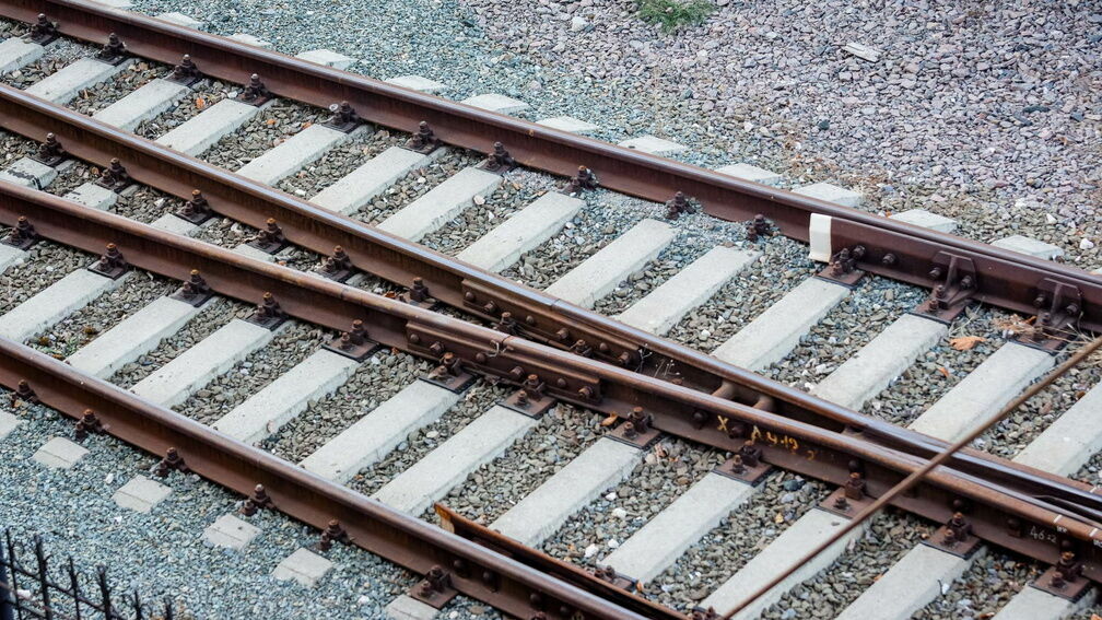 Безработный нижегородец ограбил погибшую под поездом женщину
