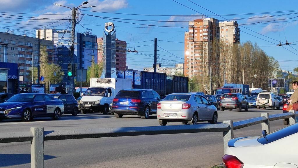 Пробки в Нижнем Новгороде достигли 9 баллов вечером 11 мая