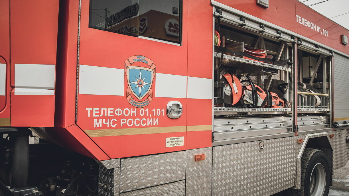 Пожарные подразделения примчались к отелю на улице Горького на вызов о ЧП